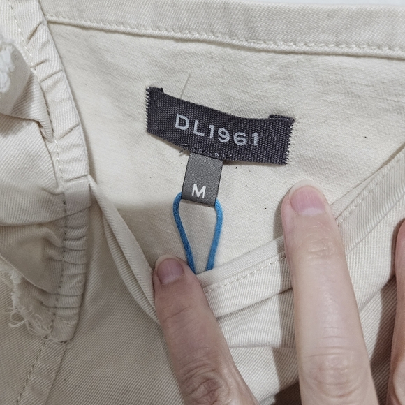 NWT! DL1961 Ruffle Fray Denim Crop Tank Top. Size Juniors Medium. - Picture 5 of 8